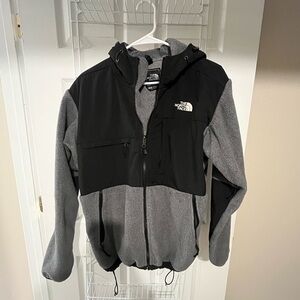 Men’s North Face Denali Jacket - Size M
